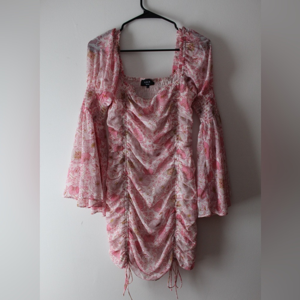 Vici Blush Floral Bell Sleeve Blouse